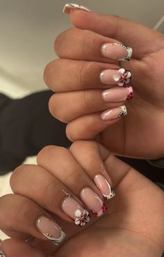 Italian Tip Nails, Short Mexico Nails, Short Nails Aesthetic Ideas, Short Square Frenchies, Grass Nail Designs, Solar Acrylic Nails, Nails Idea Short, Short Hibiscus Nails, Short Nurse Nails