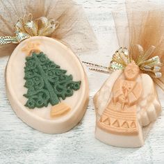 Timber Lake Christmas Gift Soaps - Sonoma Lavender Shop Lake Christmas, Soap Design Ideas, Frankincense And Myrrh, Lake Gifts, Felted Soap, Gold Tulle, Christmas Soap, Holiday Scents, Lavender Soap