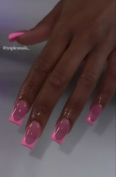 Nails Acrylic Soft Pink, French Nails V Shape, Nail Shop Aesthetic, Cute Freestyle Nails Short, V Shaped French Tip Nails Short, Classy Baddie Nails Short, Short Baddie Nail Designs, Pink Powder Acrylic Nails, Clear Pink Acrylic Nails