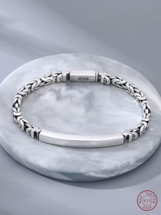 Plata antigua  Collar  Plata de Ley 925   Embellished Bracelets For Men, Antique Silver, Silver Bracelet, Jewelry Watches, Jewelry Accessories, Fine Jewelry, Bangles, Texture