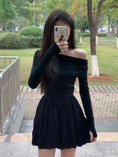 Black Bandage Long Sleeve Dress | Karina - Aespa S Formal Kpop Outfits, Formal Outfits For Women Events, Kpop Dress, Korean Fashion Ideas, Fashion Chingu, Small Black Dress, Korean Fashion Dress, Karina Aespa, Stylish Work Outfits