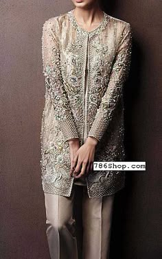 Light Golden Chiffon Suit | Pakistani Party Wear Dresses Pakistani Party Wear Dresses, Pakistani Formal Dresses, Pakistani Couture, Pakistani Party Wear, Designer Party Dresses, Formal Wear Dresses, Desi Clothes, Clothing Sites, Designer Party Wear Dresses