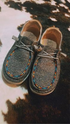 Outfit With Hey Dudes, Leather Working Patterns, Cowboy Shoes, Beaded Shoes