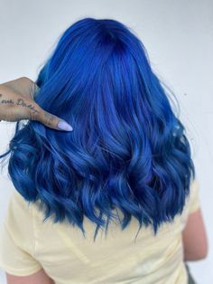 Ocean blue hair color Classic smooth Caribbean blue hair color ideas - color de pelo azul Ocean Blue Hair Color, Unlucky Charms, Ocean Blue Hair, Blue Hair Color Ideas, Blue Hair Color, Blue Ombre Hair, Light Blue Hair, Creative Hair Color