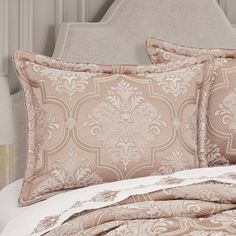 the comforter is made up and ready to be used in this bedding set