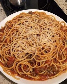 Authentic Italian Spaghetti Recipes, My Heavenly Recipes, Cabin Food, Cravings Food, Thanksgiving Meals, Heavenly Recipes, Food Plates, Fruit Ideas, Fav Food