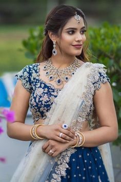 Bridesmaid Hairstyles For Lehenga, Half Saree For Wedding Reception, Hairstyles For Halfsarees, Lehanga Hairstyle Simple, Lehangas Bridal Engagement, Simple Hairstyles For Half Saree, Hairstyle On Lehenga For Bridesmaid, Bridal Half Saree For Engagement, Bridal Reception Hairstyle For Lehenga