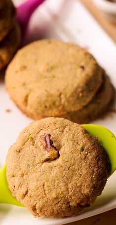 Rajgira Indian Cookies on a spoon Indian Cookies, Graham Flour, Amaranth, Flour Recipes, Delicious Dinner Recipes, Shortbread Cookies, Cake Batter, Cookies Recipes Chocolate Chip