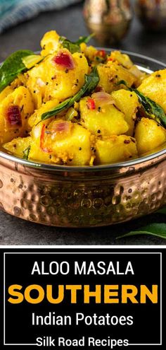 Indian Food Recipes With Potatoes, Indian Curry Potatoes, Curried Potatoes Indian, Aloo Potato Recipe, Pakistani Potato Recipe, Potato Curry Vegan, Tumeric Potatoes Recipe, Potato Aloo Indian Curry