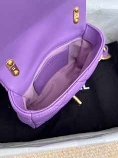 Size: Standard Size It comes with Dust box, Care manual, Tag, and Paper bag. Lady Bags, Top Collection, New Handbags, Crossbody Shoulder Bag, Fashion Statement, Wellness Design, Paper Bag, Clutch Bag, Bag Lady