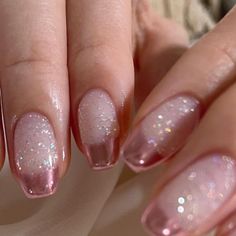 Glinda The Good Witch Nails, Cute Nails Short, Cute Nails Ideas, Short Nails Cute, Nail Art Designs Short, Self Nail, Blush Nails, Pretty Nail Designs