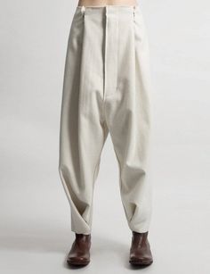 Futurictic Original Ofelya Ladies Woolen Trousers / Casual Drop Crotch Harem Pants - Big Carrot Pants Hanging Crotch Pants Collapse Carrot Pants, Drop Crotch Pants, Trousers Casual, Diy Vetement, Moda Chic, Baggy Pants, 가을 패션, Fashion Details, Look Fashion