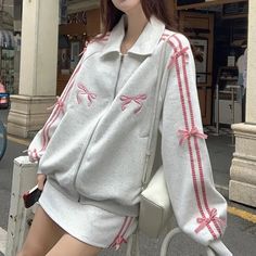 Retro Kawaii, Straight Cut Pants, Mini Pencil Skirt, Sleeves Clothing, Striped Jacket, Young Fashion, Dolce E Gabbana, Korea Fashion, Harajuku Fashion