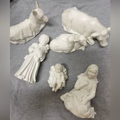 Comes With The 6 Pictured: -Holy Family Set Of 2 -Shepherd Boy Holding Lamb -Cow -Donkey -Sheep Description: All White Nativity Figurines Pattern: Nativity-Avon By Avon Status: Discontinued. Actual: 1981 - 1994 Nativity Figurines, Holy Family, Family Set, Nativity Set, All White, Nativity, Sheep, Red And White, Cow