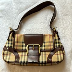 Vintage Burberry Shoulder Bag. Has Been Stored In Dust Bag In Closet. Burberry Shoulder Bag, Burberry Vintage, Vintage Burberry, Fashion Wishlist, Almost Perfect, Burberry Bag, Small Bag, Diaper Bag, Shoulder Bags