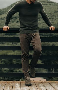 Rustic Outfits Men, Rugged Men’s Fashion, Mens Wellness Aesthetic, Rugged Style Men Outfit, Mens Rugged Style, Corduroy Pants Outfit Mens, Manly Outfits, Rustic Mens Fashion, Mens Outdoor Style