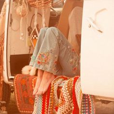 Hippie Elegante, 70s Fashion Hippie, Mundo Hippie, Look Hippie Chic, Style Hippie Chic, Hippie Lifestyle, Hippie Aesthetic, Estilo Hippy, Mode Hippie