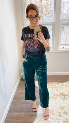 Green Velvet Outfit Ideas, Grey Velvet Pants Outfit, Green Velour Pants Outfit, Green Suede Pants Outfit, Wide Leg Velour Pants Outfit, Emerald Pants Outfit, Black Velvet Pants Outfit Casual, Green Velvet Flare Pants Outfit, Velvet Wide Leg Pants Outfit