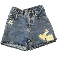 Vintage Jean Shorts w/ Floral Accents, Girls Sz 8, New Legends Brand, Pockets. A blast from the past - these shorts are ready for some hopscotch and jump rope! **Check out the other kid items in my shop!! Shipped with USPS First Class. Jean Shorts With Designs, Jean Shorts Short, Jean Shorts Png, Girls Shorts, Aesthetic Shorts, Cute Jean Shorts, Shorts Aesthetic, Short Shorts, Y2k Theme Party Outfit