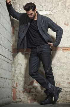 Cardigan, black tee, dark jeans, combat boots Kate Upton, Gentleman Style, Retro Sunglasses, Fashion Mode, Look Casual, Men Looks, Men's Grooming