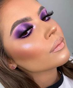 Eyeshadow Techniques, Halo Eyeshadow, Halo Eye Makeup, Makeup Cantik, Viva Glam, Purple Makeup, Eye Makeup Steps