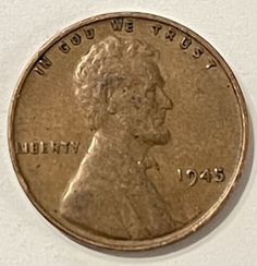 a penny with the image of george washington on it's back and an inscription that reads