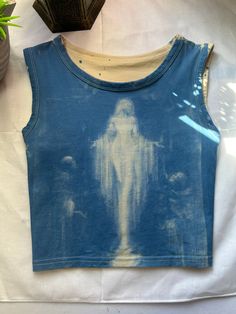 Sun Printed Shirt, Bleach Tshirt Designs, Blue Fashion Aesthetic, Pouring From An Empty Cup, Bleach Art Clothes, Painted Tank Top, Diy Shirt Ideas, Cyanotype Clothing, Bleached Clothes