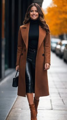 Sophisticated Outfits, How To Look Classy, Street Style Women, Look Fashion