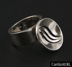 Marillion MARBLE Sterling Silver Ring www.CariGold.nl Unique People, Sterling Silver Ring, Cuff Bracelets, Silver Ring, Unique Jewellery, Sterling Silver Rings