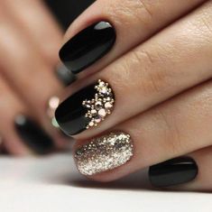 Black Coffin Nails, Black Nail Art, Super Nails, Trendy Nail Design, New Year's Nails, Nail Polishes, Gorgeous Nails, Holiday Nails