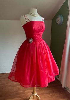 1950s Lana Lobell Designer Red Chiffon Rare Find Party Engagement Vintage Love Dress - Etsy Red Dress With Lined Bodice For Prom Season, Vintage Sweetheart Neckline Dress For Prom, Retro Evening Dress With Sweetheart Neckline, Vintage Prom Dress With Sweetheart Neckline, Vintage Sweetheart Neckline Prom Dresses, Vintage Bridesmaid Dress With Sweetheart Neckline, Red Tea Length Dress For Formal Occasions, Red Tea-length Dress For Formal Occasions, Red Tea Length Formal Dress