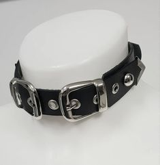 Statement Stylish Gothic Leather Choker - Etsy Black Collar Choker, Cool Chokers, Vkei Accessories, Gothic Belts, Dog Collar Choker, Emo Choker, Punk Goth Aesthetic, Goth Collar, Collar Aesthetic