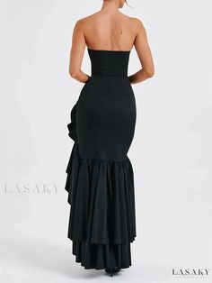 Elegant Off-the-Shoulder Maxi Dress with Backless Design Premier Dress, Homecoming Dresses Corset, Midi Dress Wedding Guest, Soft Girl Era, Dresses Flowy, Marine Uniform, Boned Bodice, Silk Dresses, Maxi Dress Sale