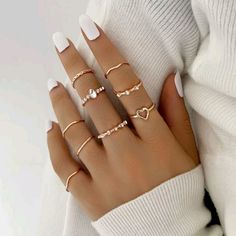 Super Trendy And Dainty! Mix And Match These Rings With Any Look! 9 Pieces Set With Crystal Rhinestone Accents. Rose Gold Tone Over Hypoallergenic Alloy Metal. Will Not Rust. Matching Ring Set, Gold Ring Sets, Finger Rings, Rings Set, Matching Rings, Gold Geometric, Vintage Heart, Fashion Ring, Minimalist Rings