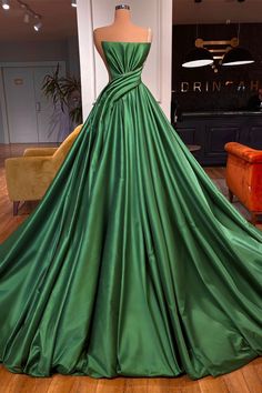 Fabulous Long A-line One shoulder Sleeveless Prom Dress Premier Outfits, Gc Memes, Prom Prep, Emerald Green Formal Dress, Prom Dress Pictures, Party Gown Dress, Green Formal Dresses, One Shoulder Prom Dress, Prom Dresses Sleeveless