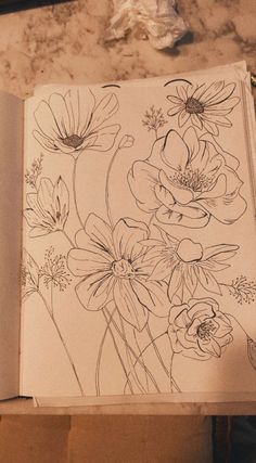 Micron markers, sharpie, art, sketch, detailed flowers Art Inspo Aesthetic Sketch Flowers, Drawing Of Flowers Aesthetic, Cute Things To Draw Easy Doodles Flowers, Micron Drawing Ideas, Fine Line Marker Art, Pen Drawings Flowers, Flowers Marker Drawing, Art Sketches Markers, Marker Art Black