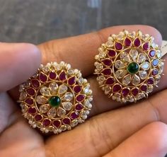 Buttala Kammalu Gold, Gold Studs Earrings Indian Round, Kammalu Designs, Gold Jewels Design, Gold Jewelry Outfits, Antique Gold Jewelry Indian, Gold Earrings Wedding, Pearl Jewelry Design