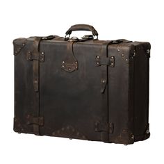 Nowhere near affordable but I think I'm in love. Saddleback Leather, Leather Suitcase, Old Suitcases, Vintage Suitcases, Large Suitcase, Leather Backpacks, Vintage Luggage, Ciel Phantomhive, Duffle Bags