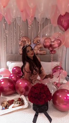 Birthday Bed Aesthetic, Birthday Bed Decoration, Hotel Birthday Parties Decorations, Bed Birthday Photoshoot, Birthday Bedroom Photoshoot, Bedroom Birthday Photoshoot, 29 Birthday Ideas For Her, 25th Birthday Ideas For Her, 21st Birthday Pictures