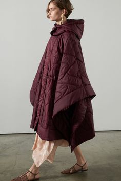 Stella McCartney Pre-Fall 2020 Collection - Vogue Party Frocks, Bubble Skirt, Scarf Dress, Fashion Weeks, Fashion Show Collection, Fashion 2020, Mode Inspiration, Pre Fall, Top Trends