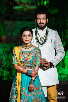 Indian Wedding Copal Photography, Weddings Photography Indian, Mrg Couple Pose, Indian Copal Photography, Copal Pose Wedding, Indian Wedding Photography Couples Engagement Photos, Indian Wedding Engagement Photos, Couple Stills For Engagement, Mrg Couple Photography