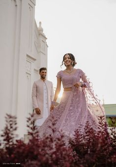 Capturing Love: Couple Portrait Poses for Inspiration Reception Couple Poses, Nikkah Photoshoot, Couple Portrait Poses, Poses For Engagement, Roka Ceremony, Couple Illustration Wedding, Professional Portrait Photography