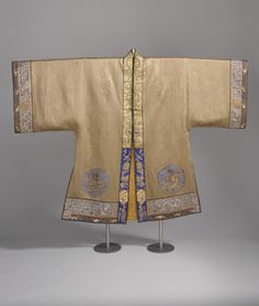 Daoist Priest's Robe, Late Qing dynasty, circa 1800-1911, Chinese; Silk and metallic thread embroidery on cotton Priest Clothing, Neo Chinese, Qipao Pattern, Chinese Clothes, Beautiful Ornaments, Thread Embroidery