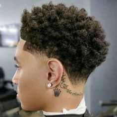 Temp Fade Haircut, Afro Hairstyles Men, Black Hair Cuts, Taper Fade Haircut, Tapered Haircut, Haircut Pictures