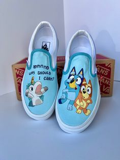 White Canvas Shoes Painting Ideas, Bluey Shoes Diy, Bluey Custom Shoes, Socks From Bluey, Hand Painted Vans, Bluey Stuff, Cute Backgrounds For Iphone, Bluey And Bingo, Painted Canvas Shoes