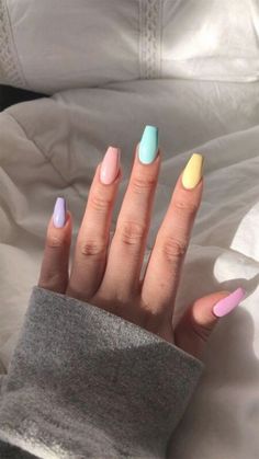 Spring Nails 2020, Stars Nails, Nails Yellow, Short Coffin Nails, Colorful Nails, Simple Acrylic Nails, Nail Swag, Ballerina Nails