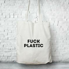 25-feb-2022 - Kat V descrubrió este Pin. Descubre (y guarda) tus propios Pines en Pinterest. Totes Ideas, Canvas Bag Design, Tote Bag Designs, White Shoulder Bags, Tote Bag With Pockets, Tote Bag Ideas, Tote Bag With Zipper, Grocery Tote Bag, Everyday Tote Bag