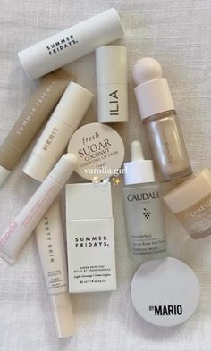 White Aesthetic Makeup, Vanilla Girl Makeup, Productive Aesthetic, Dyson Airwrap, White Makeup, Hydrating Lip Balm, Cream Aesthetic, Vanilla Girl, Pretty Skin Care