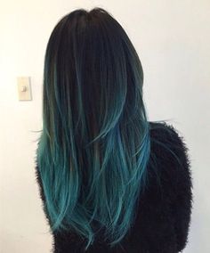 Blue And Green Hair, Blue Ombre Hair, Teal Hair, Hair Color Highlights, Hair Color Blue, Ombre Hair Color, Dye My Hair, Mermaid Hair, Grunge Hair