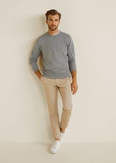 Basic cotton sweater - General plane Men’s Crew Neck Sweater Outfit, Chinos And Sweatshirt Men Outfit, Mens Khakis Outfit Casual, Khaki Sweater Outfit Men, Basic Man Outfit, Khakis Outfit Men, Mens Khaki Outfit, Mens Khaki Pants Outfit Casual, Men Basic Outfit